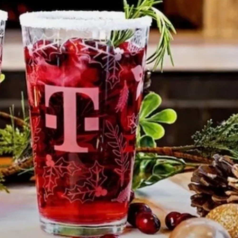 Limited edition T-Mobile Tuesdays Christmas Holiday Pint Glass - New in box
